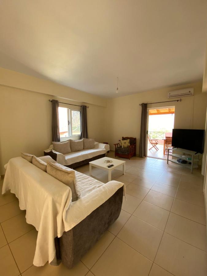 Gkiko'S Guest House Qeparo Exterior foto